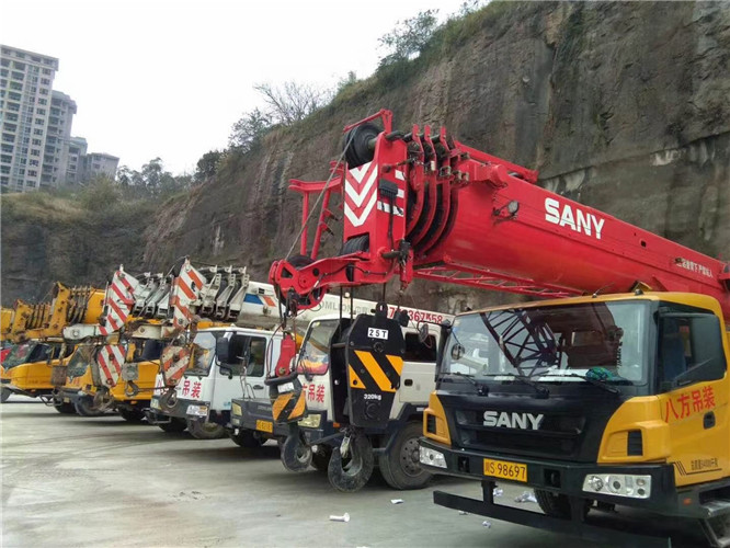 大庆市吊车出租按什么计费？台班费、单次费、里程费怎么算？